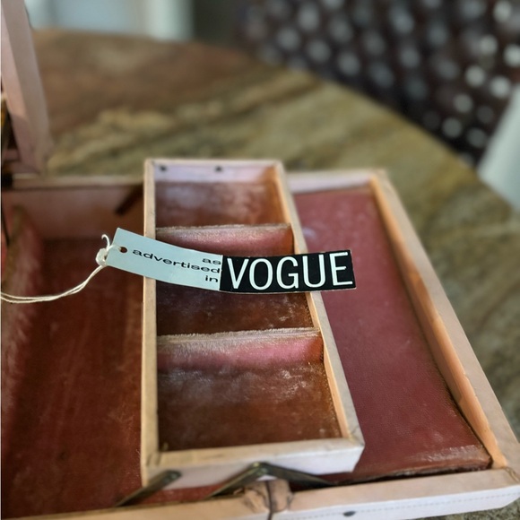 Jewelry Box “AS SEEN IN VOGUE” - Picture 2 of 16